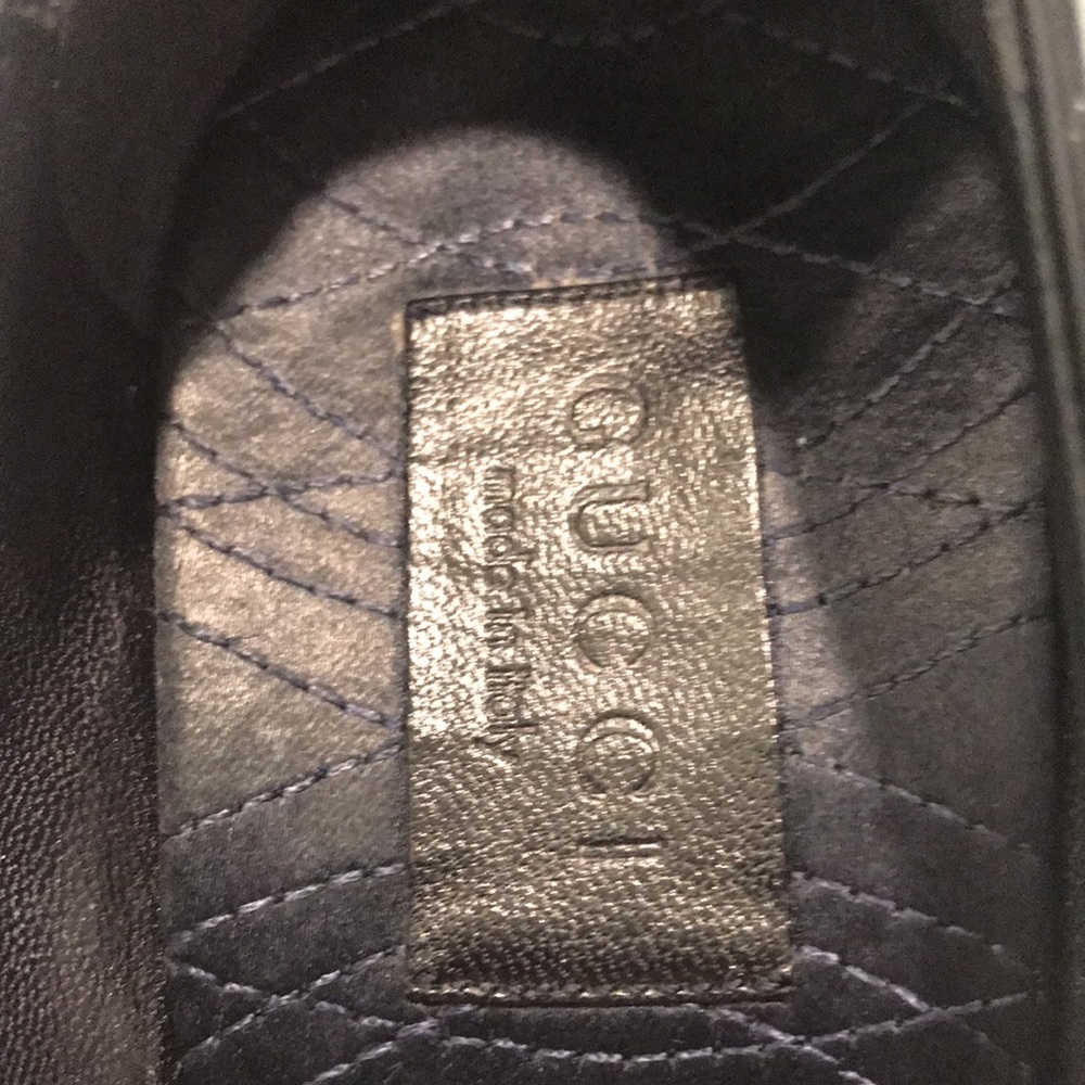 Gucci | Navy Patent Leather Heels Size 6 - Picture 8 of 10